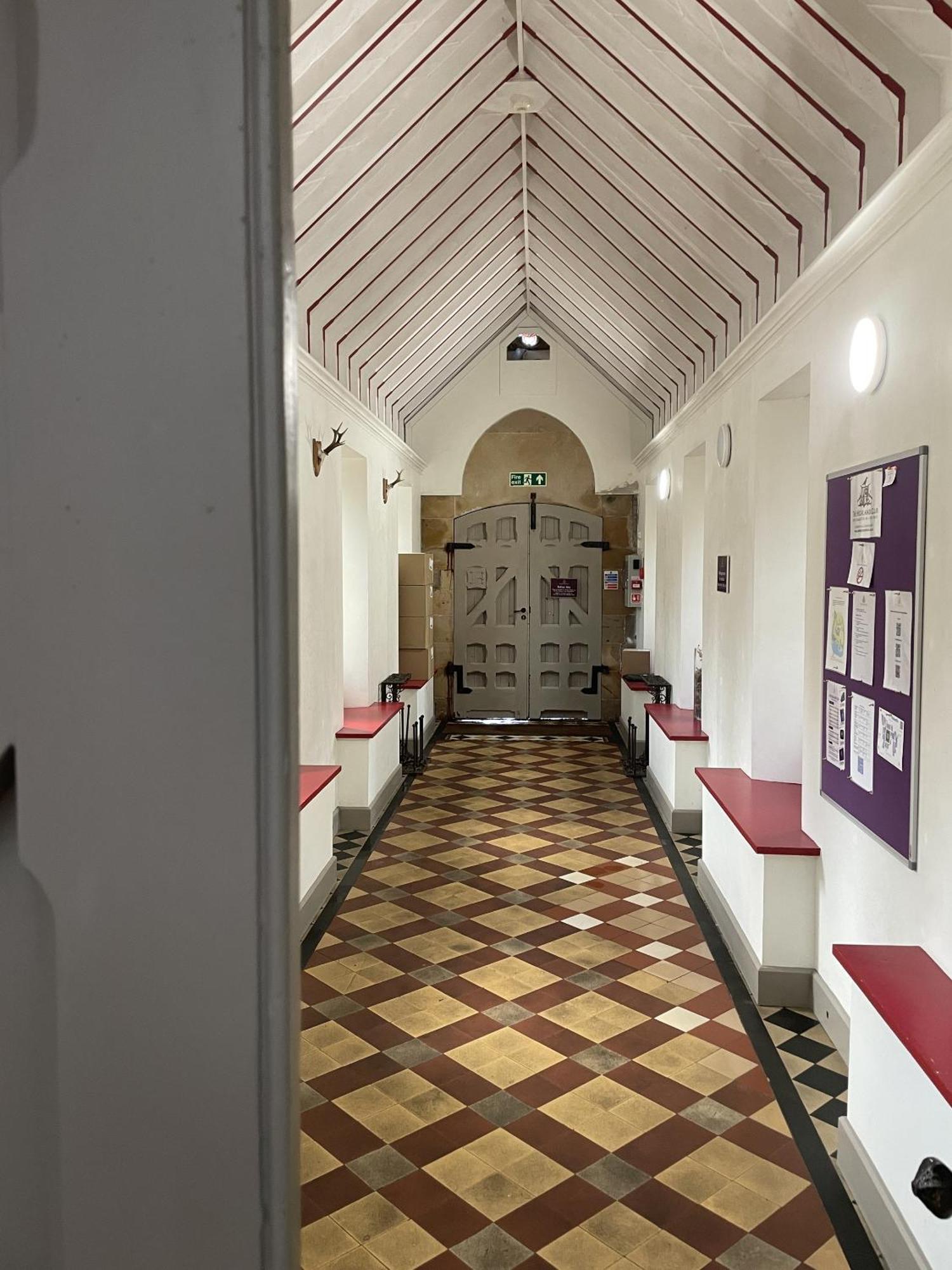 The Classrooms At Loch Ness Abbey: Lakeside Heritage 4*