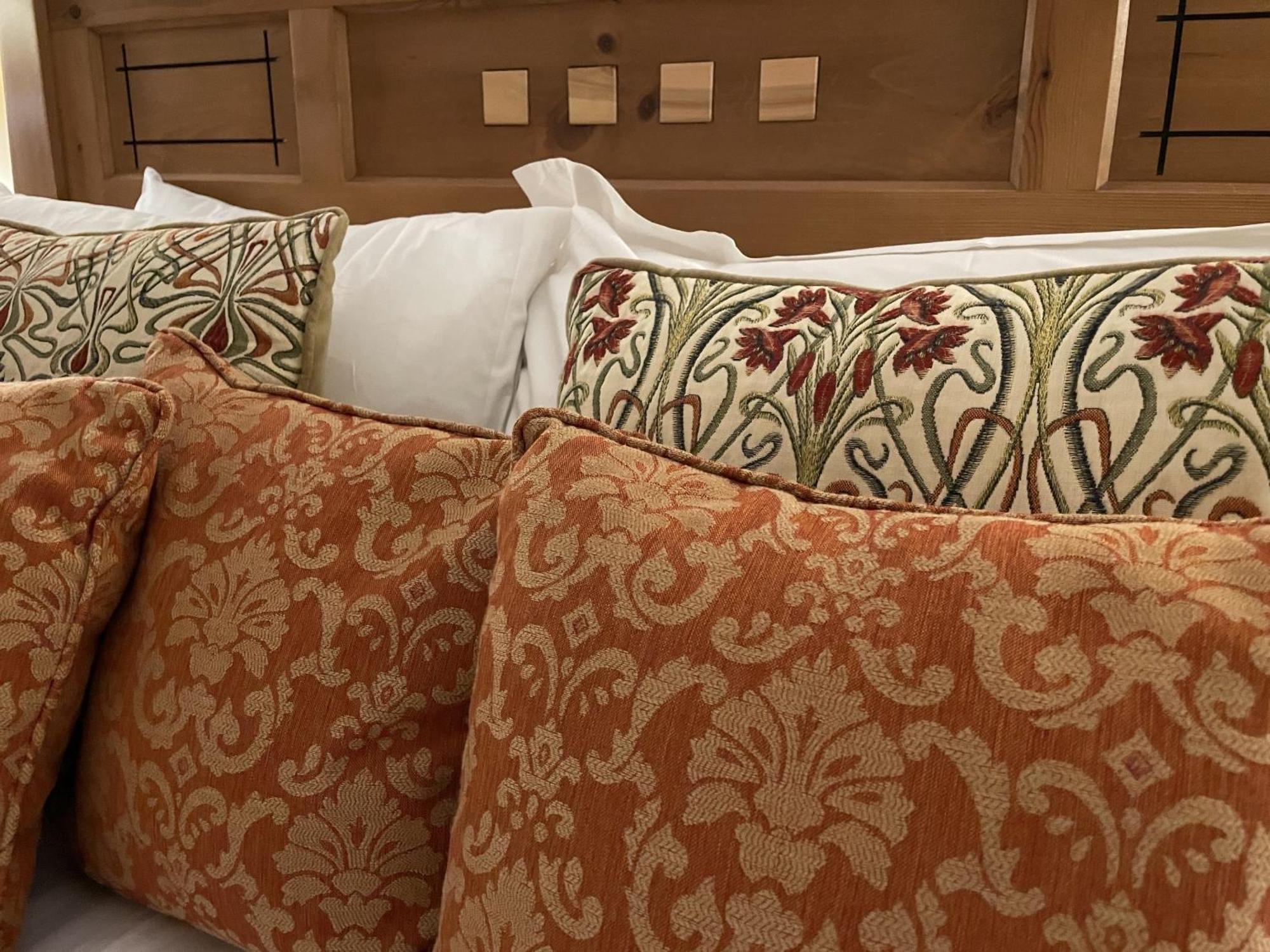 The Classrooms At Loch Ness Abbey: Lakeside Heritage 4*