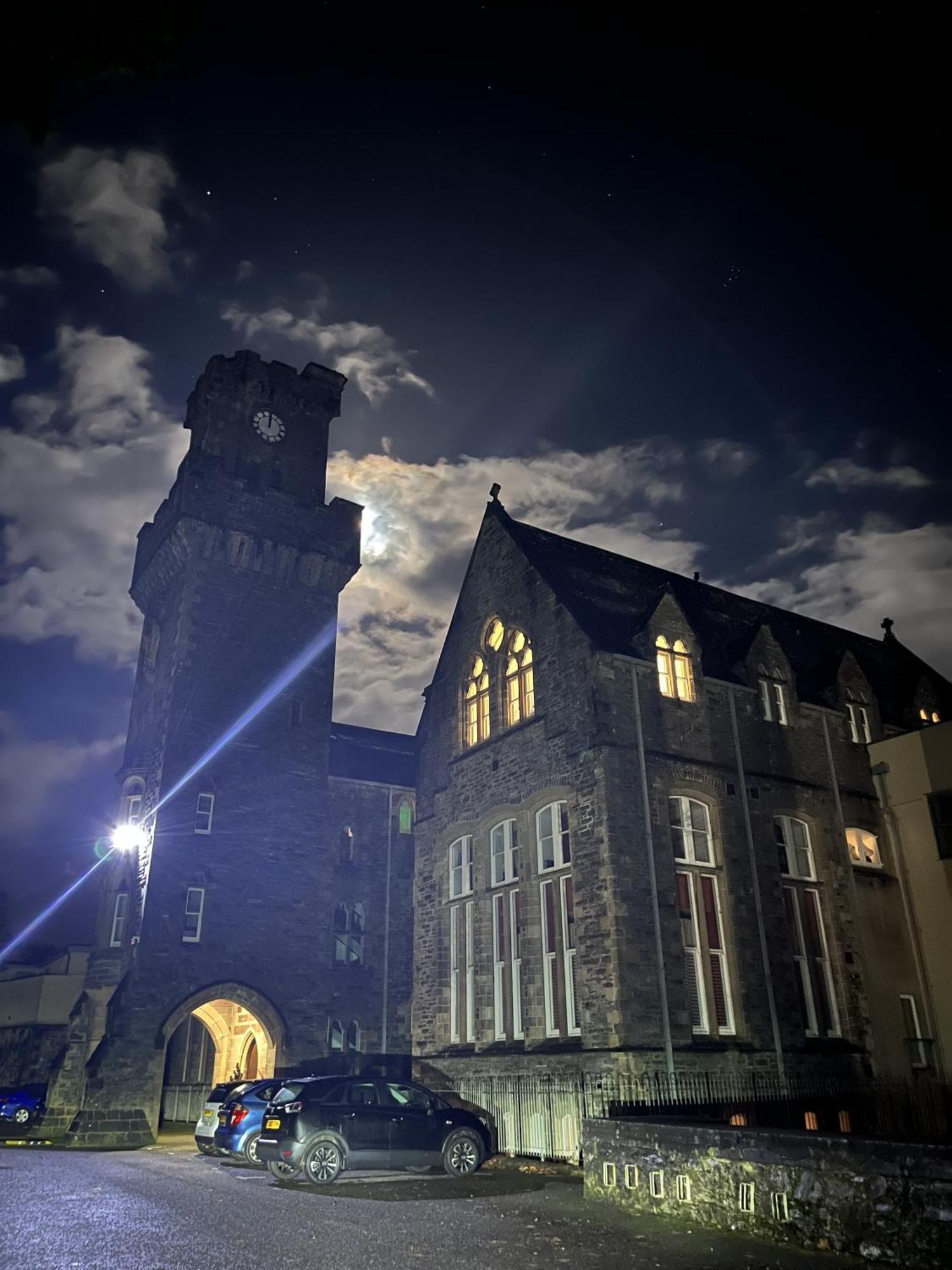 The Classrooms, Loch Ness Abbey - 142m2 Lifestyle & Heritage - Pool & - The Highland Club - On Shores Affittacamere